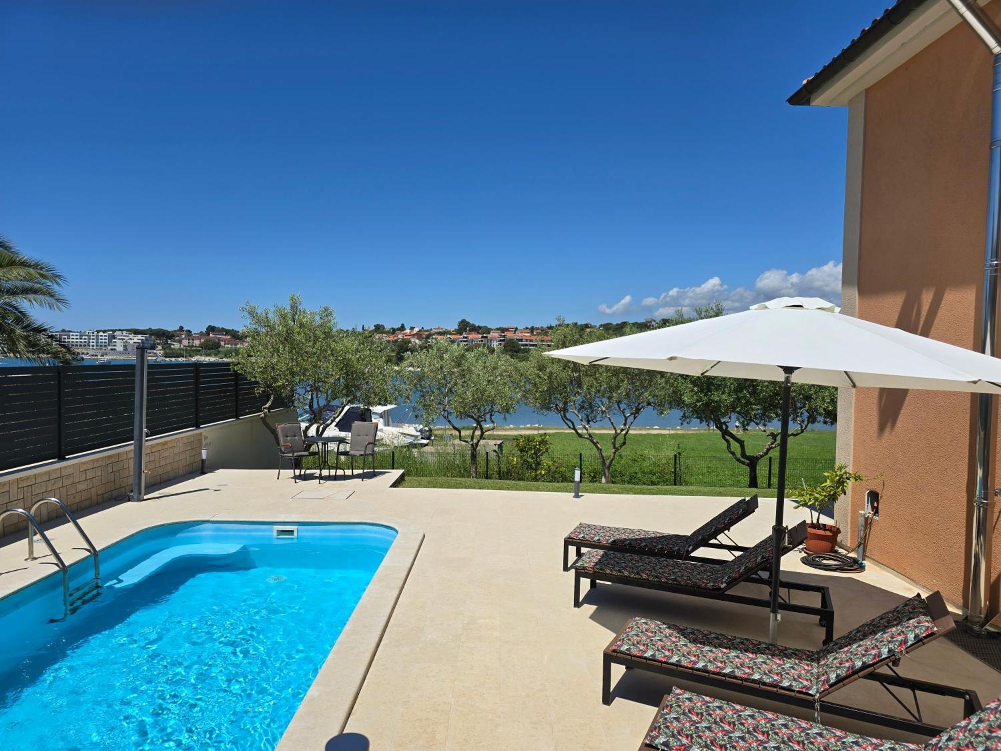 Olive Garden, Apartment With A Private Pool バニョレ エクステリア 写真