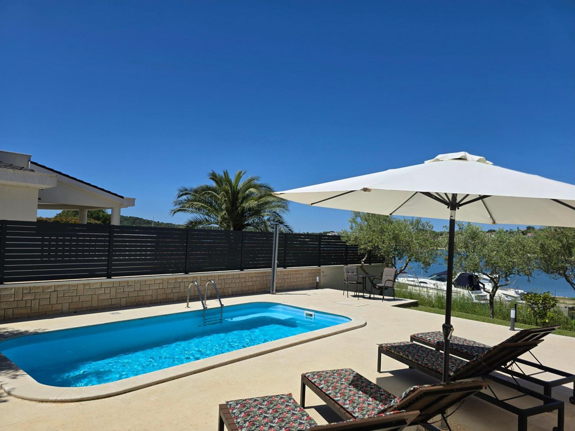 Olive Garden, Apartment With A Private Pool バニョレ エクステリア 写真